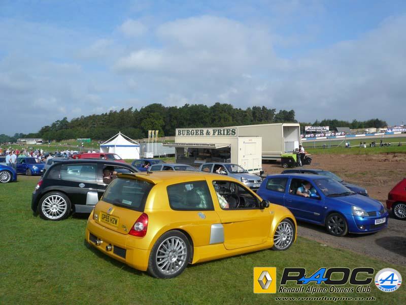 Clio-V6-Burger