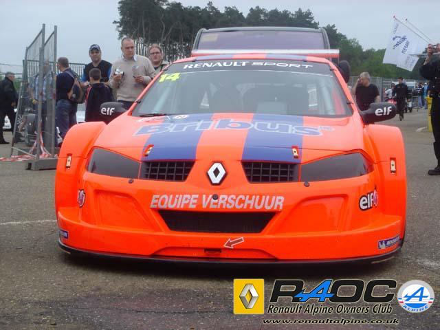 Zolder-05-megane-trophy-front-2-orange-sf